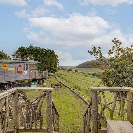2X Double Bed - Glamping Wagon Dalby Forest Scarborough Esterno foto